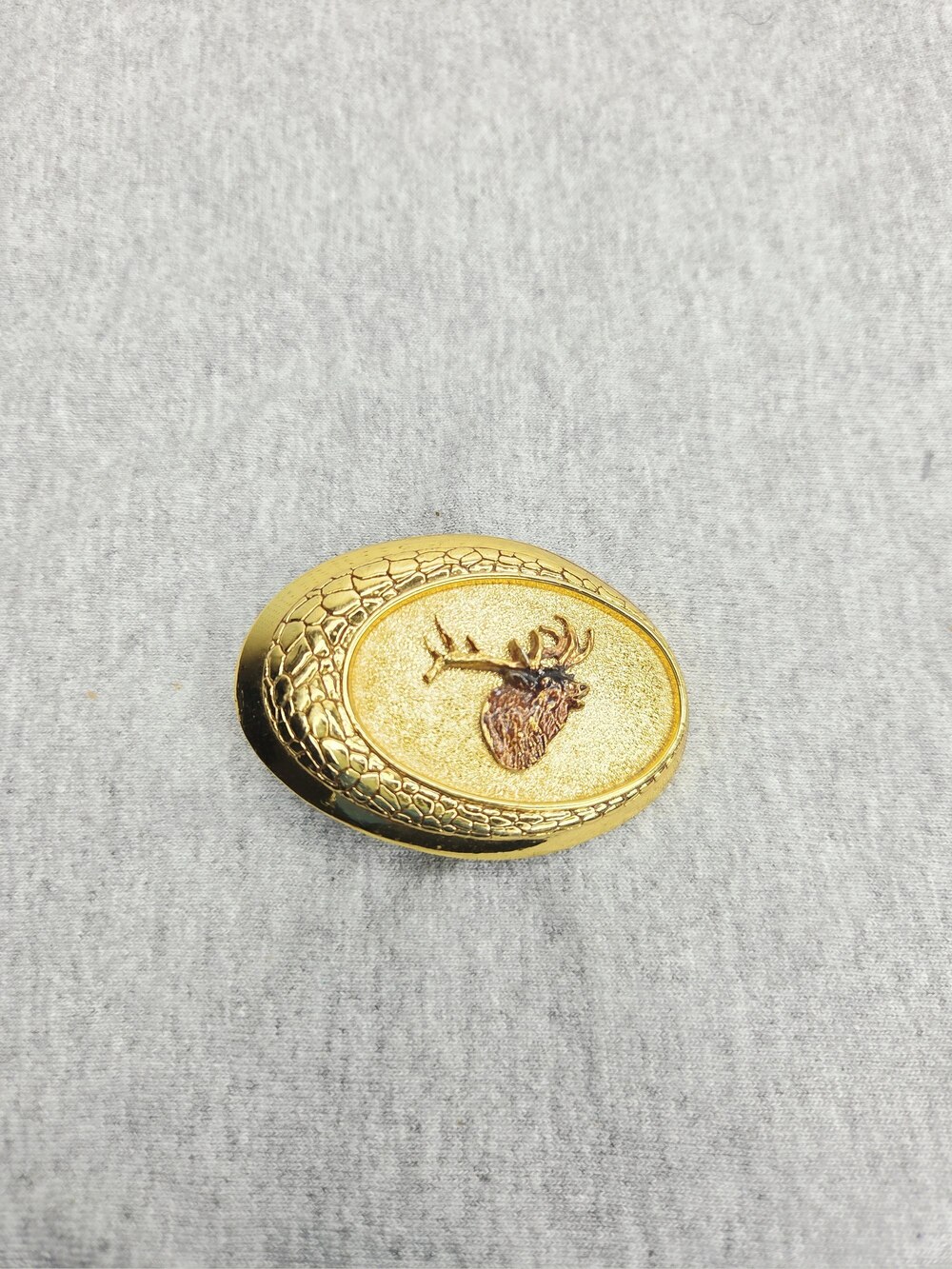 1982 Raintree Bugling Elk Womens Gold Oval Belt Buckle